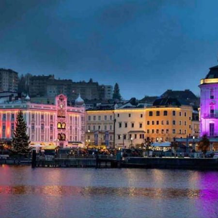 Idyllische Suite In Zentrumsnaehe Mit Parkplatz Top 2 グムンデン エクステリア 写真