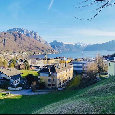 Idyllische Suite In Zentrumsnaehe Mit Parkplatz Top 2 グムンデン エクステリア 写真
