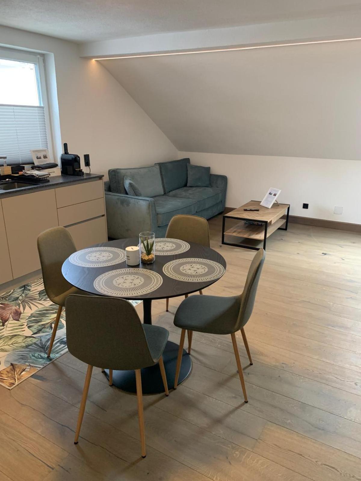 Idyllische Suite In Zentrumsnaehe Mit Parkplatz Top 2 グムンデン エクステリア 写真