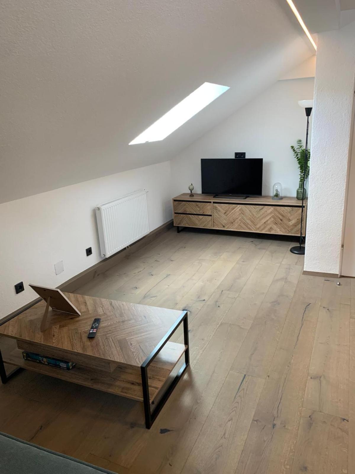 Idyllische Suite In Zentrumsnaehe Mit Parkplatz Top 2 グムンデン エクステリア 写真